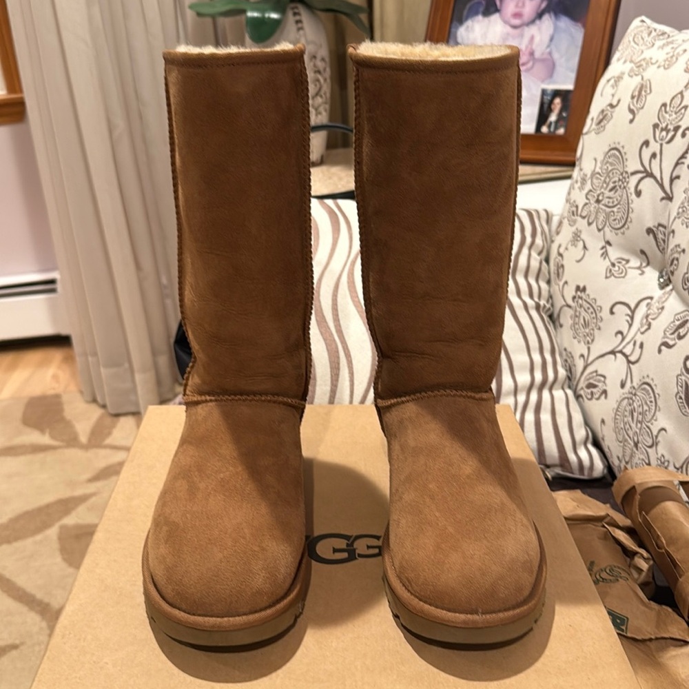 UGG Classic Brown Winter Boots - Picture 1 of 10